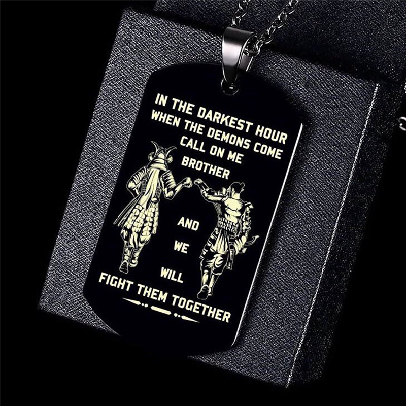 Mens Dog Tag Necklace - Vnox In De Donkerste Uur Wanneer