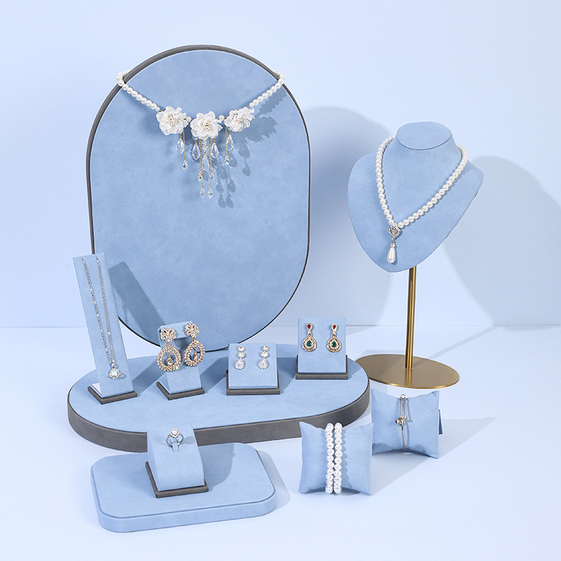 Jewelry Shop Watches - Lichtblauwe microvezel sieradendisplayset, kettingbuste, ring, oorbel,