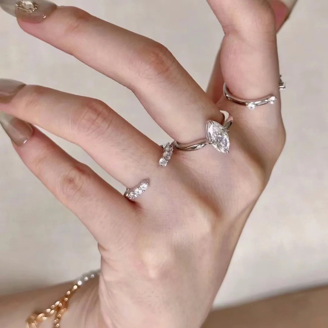 Minimalistische stijl, drie-in - Minimalist Ring Stackable recensie en prijs